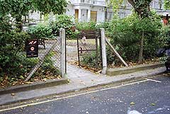 Talbot Square before the replacement of the chain-link fencing with railings