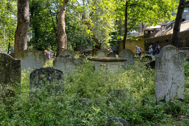 Bunhill Fields Historic and Wildlife Garden